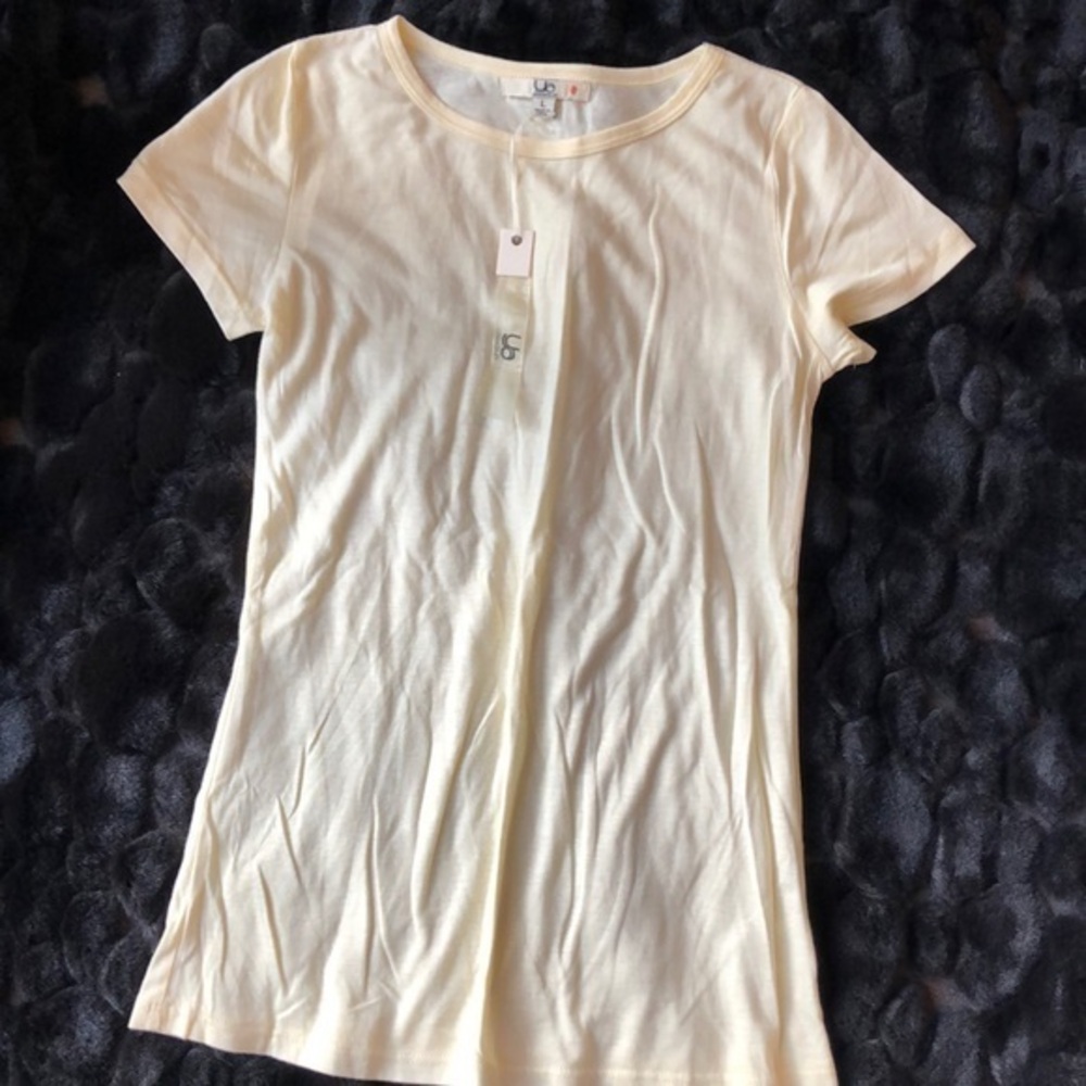 Ta Los Angeles NWT cute pale yellow T-shirt